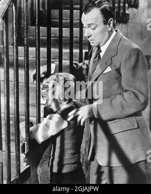 Bobby Henrey, Ralph Richardson, on-set of the British Film, 'The Fallen Idol', British Lion Films, 1948 Stock Photo