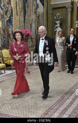 STOCKHOLM 2019-11-12 Queen Silvia and King Carl Gustaf arrive to an official dinner at the Royal Palce in Stockholm, Sweden November 12, 2019. Foto Karin Tornblom/TT kod 2377 **** BETALBILD**  Stock Photo