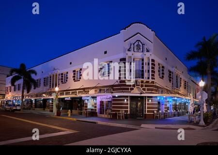 USA, Florida, Downtown Fort Myers at Sunrise. Fort Myers is a gateway to the southwest Florida region and a major tourist destination within Florida. Stock Photo