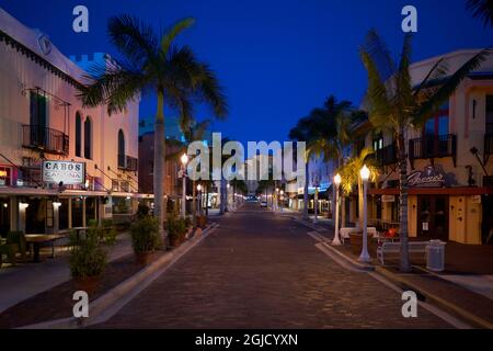 USA, Florida, Downtown Fort Myers at Sunrise. Fort Myers is a gateway to the southwest Florida region and a major tourist destination within Florida. Stock Photo