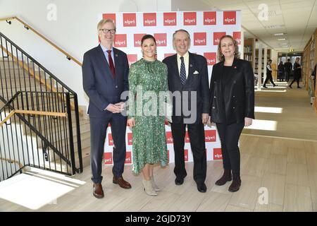 Dan Smith Director of SIPRI, crown princess Victoria, Jan Eliasson, chairman and Sigrun Rawet, Deputy Director of SIPRI Crown princess visits the International Peace Research Institute (SIPRI) in Solna, Sweden, 2020-03-06 (c) Karin TÃ¶rnblom / TT Kod 2377  Stock Photo