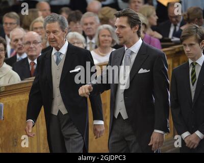 ARCHIVE Queen Silvia's brother Walther Ludwig Sommerlath is dead. He died at Karolinska University Hospital in Huddinge on October 23 after a period of illness. ORIGINAL CAPTION: Walther L Sommerlath, Patrick Sommerlath och Leopold Lundén Sommerlath at the christening of Prince Oscar in the Royal Cathedral in Stockholm. Photo Jonas Ekstromer / TT / code10030  Stock Photo