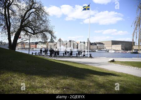 The Swedish Armed Forces' salute to King Carl XVI Gustaf of Sweden on his 75th birthday on Skeppsholmen in Stockholm, Sweden, on April 30, 2021. Photo: Carl-Olof Zimmerman / TT code 12050  Stock Photo