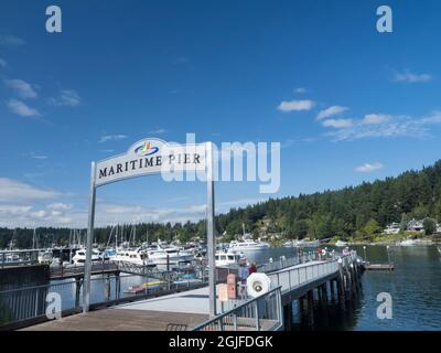 Usa, Washington State, Gig Harbor, Maritime Pier in bay Stock Photo