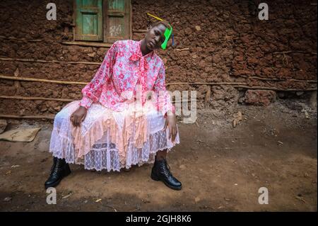 Model Pheny 20-Year-Old Pheny Aluoch shows off her catwalk moves wearing her ...