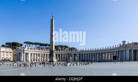 St Peters Square, the Vatican, Rome, Italy Stock Photo