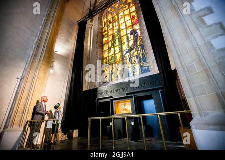 Rotterdam, Niederlande. 10th Sep, 2021. Princess Beatrix of The Netherlands unveil the window Peace and Reconciliation in the Laurens Church in Rotterdam, 10 September 2021. Credit: Patrick van Katwijk/dpa/Alamy Live News Stock Photo