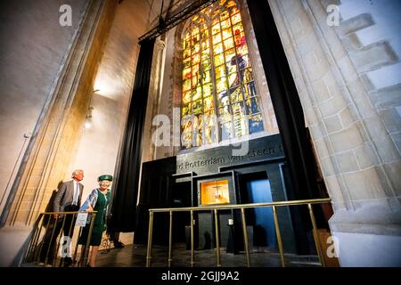 Rotterdam, Niederlande. 10th Sep, 2021. Princess Beatrix of The Netherlands unveil the window Peace and Reconciliation in the Laurens Church in Rotterdam, 10 September 2021. Credit: Patrick van Katwijk/dpa/Alamy Live News Stock Photo