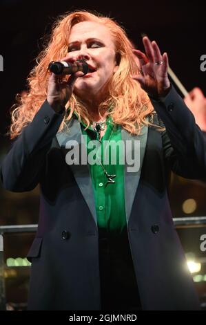 September 10, 2021, Leeds, South Yorkshire, U.K: Carol Decker of TPau Performing at , 80s Classical Concert , Leeds Millenium Square , UK , 10.09.2021 (Credit Image: © Robin Burns/ZUMA Press Wire) Stock Photo