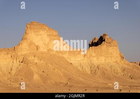 The Jabal Tuwaiq escarpment in Dhurma near Riyadh, Saudi Arabia Stock Photo