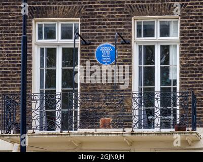 Spencer Frederick Gore Blue Plaque at 31 Mornington Crescent, London - SPENCER FREDERICK GORE 1878-1914 Painter lived and worked here 1909-1912 Stock Photo