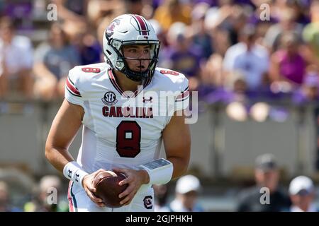 South Carolina quarterback Zeb Noland warms up before the start of an ...