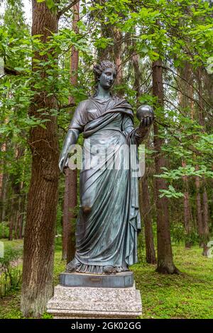 St. Petersburg, Russia - july 10, 2019: Pavlovsk park. The Old Sylvia Twelve paths statues Flora. Stock Photo