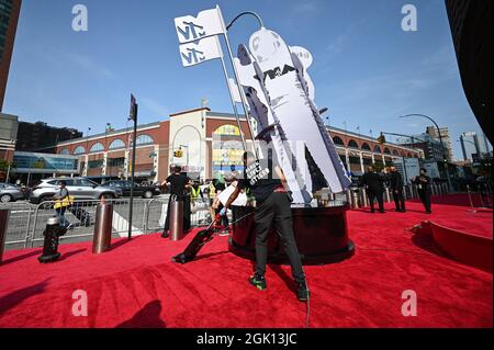 New York, USA. 12th Sep, 2021. The red carpet at the 2021 MTV Video Music Awards held at the Barclay's Center in Brooklyn, NY on September 12, 2021. (Photo by Anthony Behar/Sipa USA) Credit: Sipa USA/Alamy Live News Stock Photo