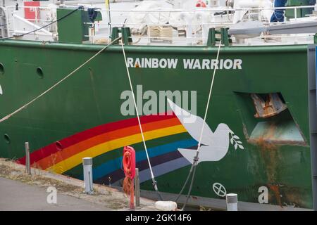 Greenpeace, Rainbow Warrior docked in Leith harbour, Edinburgh Stock Photo