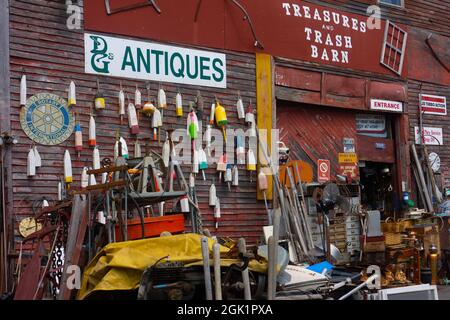 Treasures and Trash antique barn, Searsport, Maine. Stock Photo