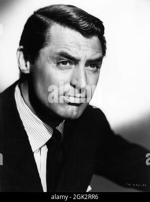 CARY GRANT Portrait publicity for MR. LUCKY 1943 director H.C.POTTER RKO Radio Pictures Stock Photo