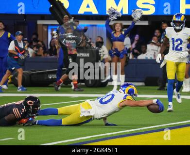 Inglewood, United States. 12th Sep, 2021. Rams Head Coach Sean McVay (L)  talks with quarterback Matthew Stafford during second quarter of game  against the Chicago Bears at SoFi Stadium on Sunday, September