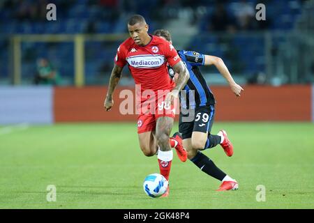 Igor Julio of Acf Fiorentina controls the ball during the Serie A match  between Juventus Fc and Acf Fiorentina Stock Photo - Alamy