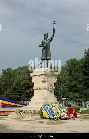 Stephen the Great Monument in Chisinau Stock Photo