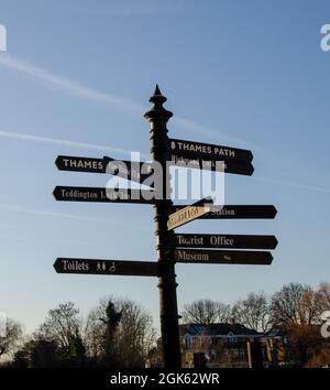Signpost for the Thames Path, a walking path along the River Thames, Richmond-upon-Thames Stock Photo