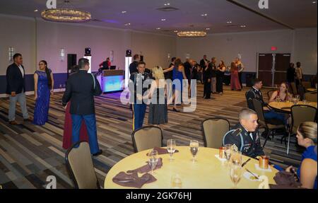 Nashville hilton hotel hi-res stock photography and images - Alamy