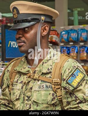 U.S. Navy chief petty officer selects 