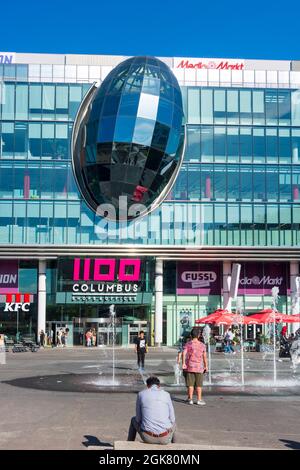 Wien, Vienna: shopping mall Columbus Center, square Columbusplatz in 10. Favoriten, Wien, Austria Stock Photo