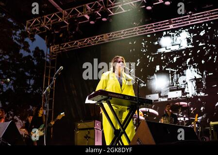 Chicago, USA. 11th Sep, 2021. CHICAGO, IL - SEPTEMBER 11h: Angel Olsen closes out the Red Stage at Pitchfork 2021 Day 2 in Chicago, Illinois on September 11, 2021. (Photo by Annie Lesser/imageSPACE/Sipa USA) Credit: Sipa USA/Alamy Live News Stock Photo