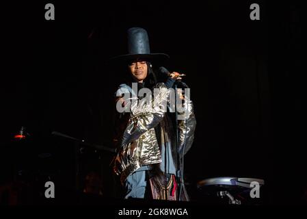 Chicago, USA. 12th Sep, 2021. CHICAGO, IL - SEPTEMBER 12: Erykah Badu headlines Day 3 at Pitchfork 2021 in Chicago Illinois on September 12, 2021. (Photo by Annie Lesser/imageSPACE/Sipa USA) Credit: Sipa USA/Alamy Live News Stock Photo