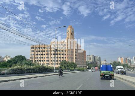 The EFU insurance head office building next to Karachi Port Trust Tower Stock Photo