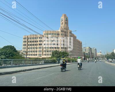 The EFU insurance head office building next to Karachi Port Trust Tower Stock Photo