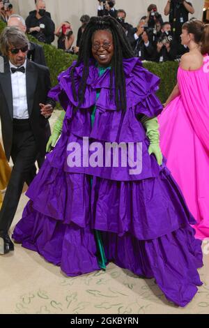 Whoopi Goldberg attending the Metropolitan Museum of Art Costume ...