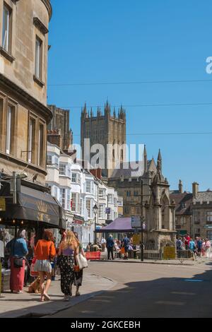 Wells UK, view in summer of people approaching Market Place from the High Street in the centre of the historic town of Wells, Somerset, England, UK Stock Photo