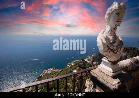 Infinity terrace in villa cimbrone, ravello, amalfi coast Stock Photo ...