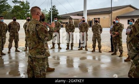 U.S. Air Force Lt. Gen. Timothy Haugh, commander of 16th Air Force (Air Forces Cyber), speaks to members of the 2nd Combat Weather Systems Squadron during his visit at Hurlburt Field, Florida, April 9, 2021. The 2nd CWSS showcased its tactical weather and test and evaluation mission capabilities while also introducing a channel of communication between squadron leadership and the Sixteenth Air Force leadership. Stock Photo