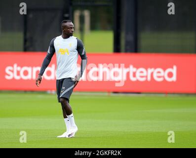 Kirkby, Knowsley, Merseyside, England, 14th September 2021: The AXA Training Centre, Kirkby, Knowsley, Merseyside, England: Liverpool FC training ahead of Champions League game versus AC Milan on 15th September: Sadio Mane of Liverpool Stock Photo