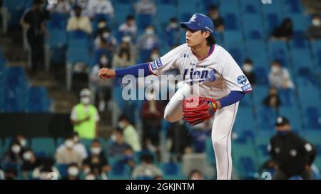 his back view even screams HANDSOME ✨ 230416 LG Twins Pitching Event WEi  Naver Post 📍  #kimyohan #yohan #김요한…