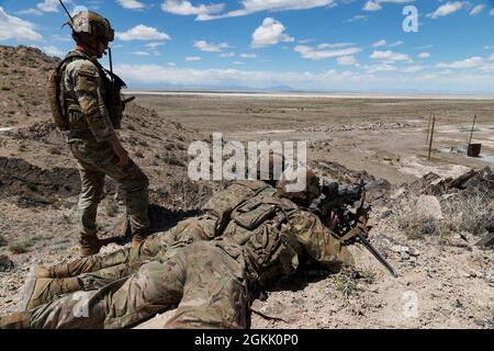 Paratroopers from the 82nd Airborne Division, 1st Battalion 508th Parachute Infantry Regiment, test the Integrated Visual Augmentation System (IVAS) during EDGE 21 at Dugway Proving Ground, Utah, May 2021. Stock Photo