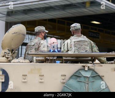 M1064 mortar carrier hi-res stock photography and images - Alamy