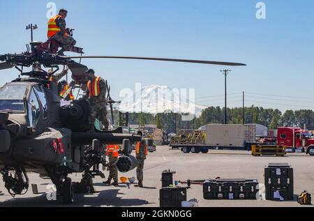 A Soldier assigned to 46th Aviation Support Battalion, 16th Combat ...