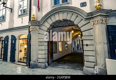 Linz, Mozart House, Old Town Stock Photo - Alamy