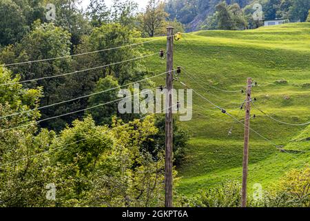 In Cerentino, visitors can stay in the lavishly renovated historic patrician house Cà Vegia, with centuries-old original furnishings but without electricity. Behind the house run the power lines that supply electricity to the other houses in the village, Circolo della Rovana, Switzerland
