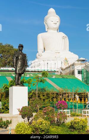 A Buddha statue in a garden in Phuket, Thailand Stock Photo - Alamy