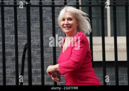 Health minister Nadine Dorries arrives at Downing Street, London, as Prime Minister Boris Johnson reshuffles his Cabinet to appoint a 'strong and united' team. Picture date: Wednesday September 15, 2021. Stock Photo