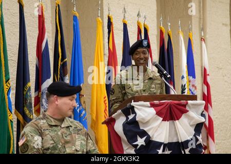 First Army leaders including First Army Commanding General, Lt. Gen. Antonio A. Aguto Jr., and First Army Command Sergeant Major, Command Sgt. Maj. John P. McDwyer, joined Rock Island Arsenal’s Joint Manufacturing and Technology Center (JMTC) leadership to celebrate the service of JMTC’s outgoing commander, Col. Martin J. Hendrix III, and to welcome JMTC’s incoming commander, Col. Shari R. Bennett, at Rock Island Arsenal’s Lock and Dam Lounge, Rock Island, Ill., on July 15, 2021. Stock Photo