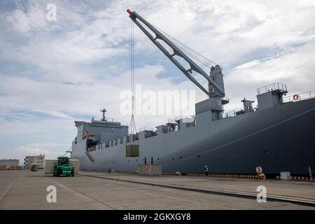 Personnel with the 836th Transport Battalion, Surface Deployment and ...