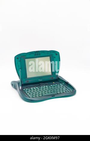 Apple eMate 300 translucent green plastic laptop PDA for schoolchildren produced in 1997 Stock Photo