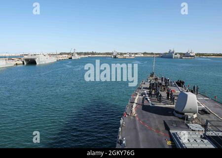 ROTA, Spain (July 26, 2021) The Arleigh Burke-class guided-missile ...