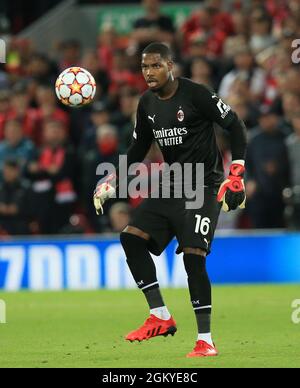 Anfield, Liverpool, UK. 15th Sep, 2021. UEFA Champions League football, Liverpool versus AC Milan; AC Milan goalkeeper Mike Maignan controls the ball passed back to him by defender Credit: Action Plus Sports/Alamy Live News Stock Photo